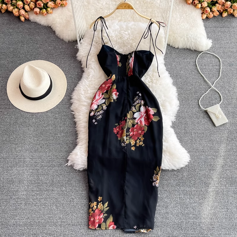 Sexy Sommerkleid mit bedrucktem Schlitz und Spaghettiträgern 1526