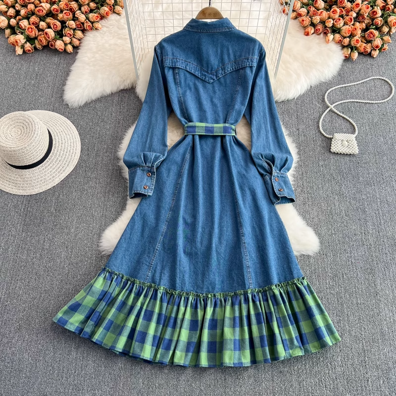 Herbst und Winter kariertes, gekräuseltes mittellanges Jeanskleid für Damen 1415