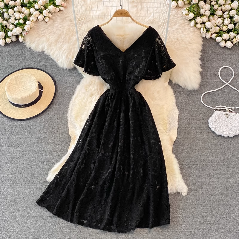 Mittellanges Sommer-Spitzenkleid mit V-Ausschnitt und Rüschenärmeln für Damen 1413