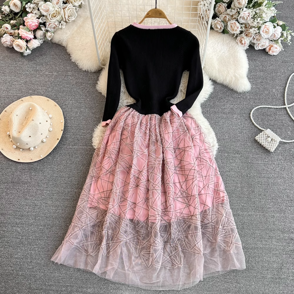 Autumn and Winter Retro Long Sleeved Round Neck Knitted A Line Mesh Dress 1554