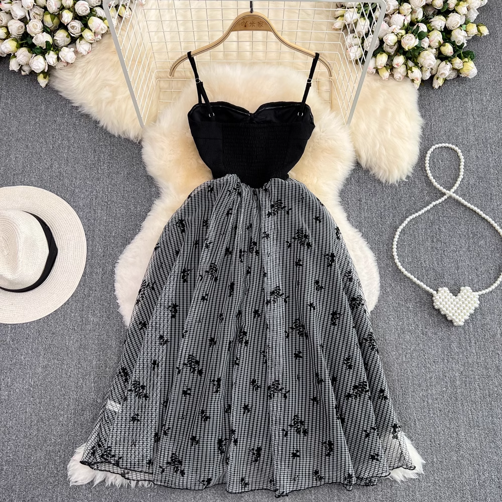 Retro-Blumenkleid mit Spaghettiträgern Sommer 1653