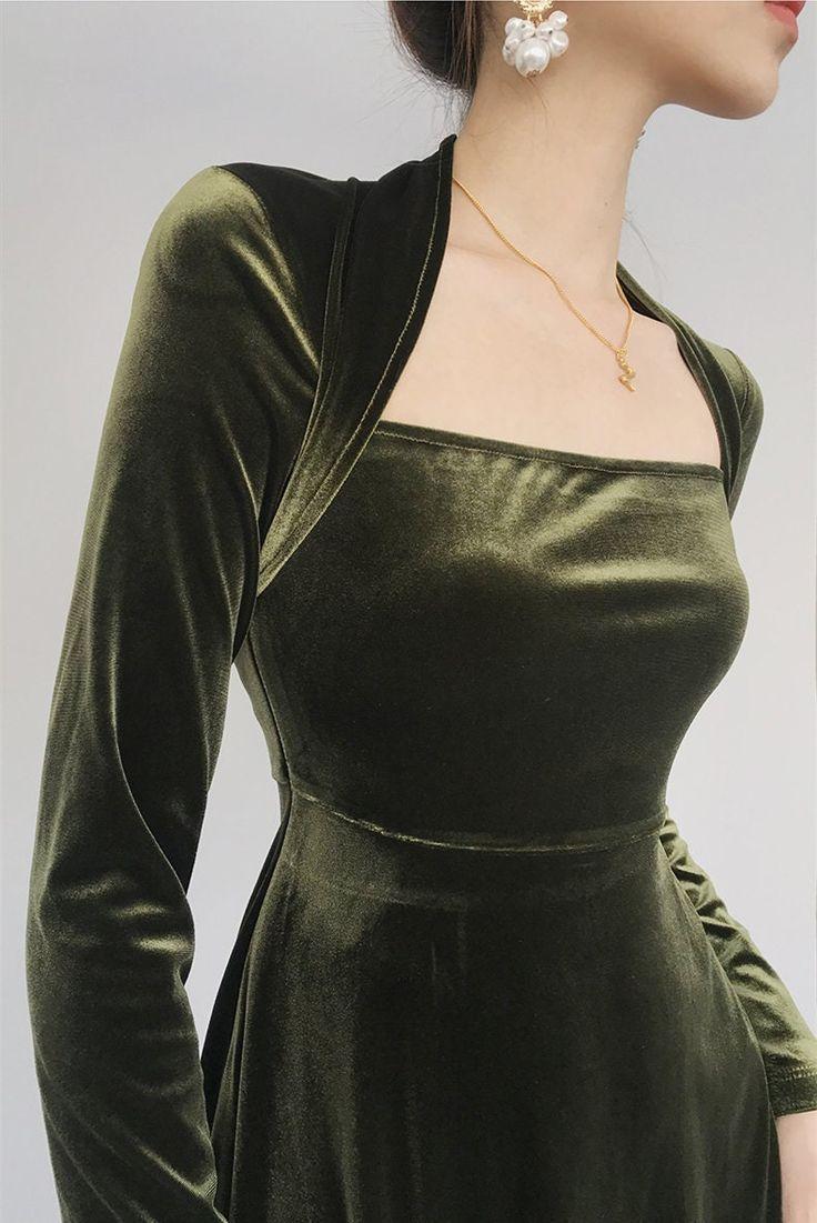 Long Sleeves Green Velvet Prom Dress A Line Evening Party Dress 2436
