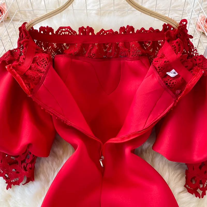 Retro Red Lace Dress with Lantern Sleeves Sheath Prom Dress 1795