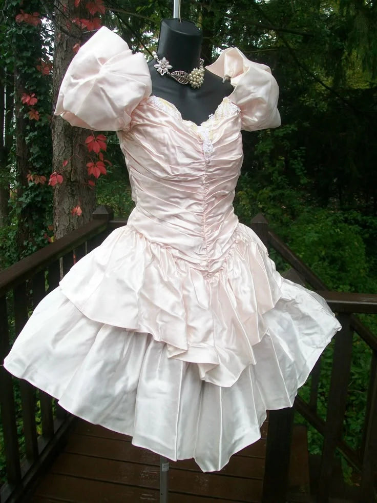 Robe de bal bustier violette en satin avec appliques, robe de soirée formelle J9413