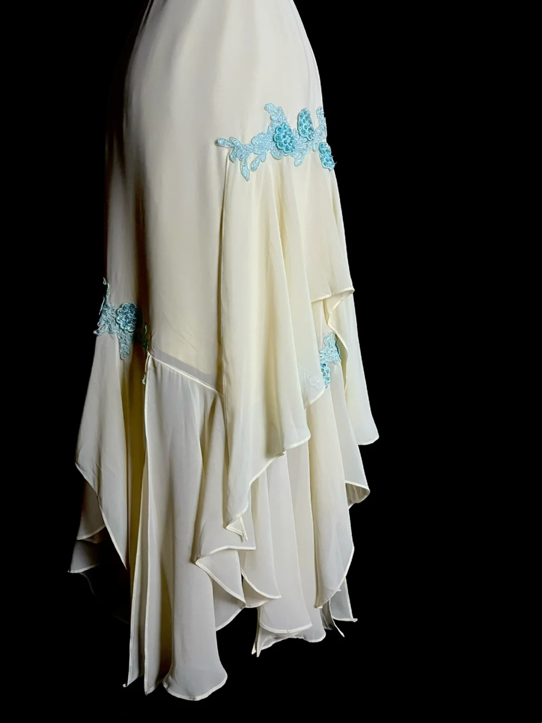 Spaghetti Strap Beige Chiffon Prom Dress With Appliques J9774