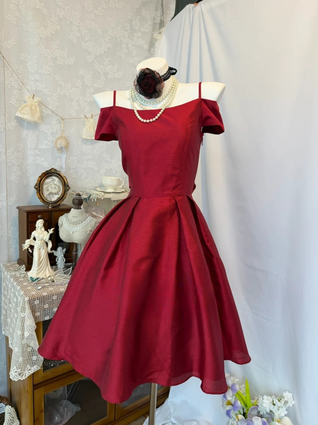 birthday dress burgundy Spaghetti Straps Short Homecoming A Line Dress The Chloe Dress in basic bodycon dress round neck design shows Colors:Taupe Champagne