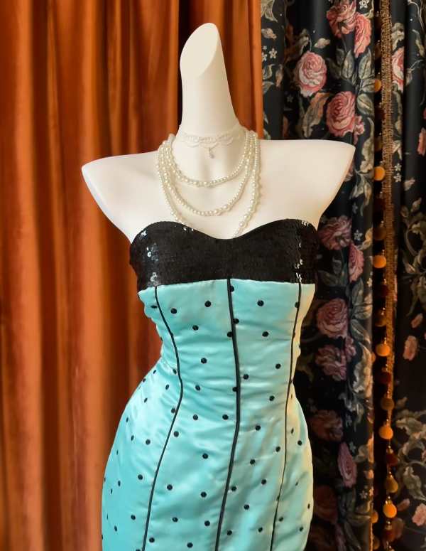 Trägerloses silbernes Vintage-Abendkleid, A-Linie, Geburtstagskleid J9370