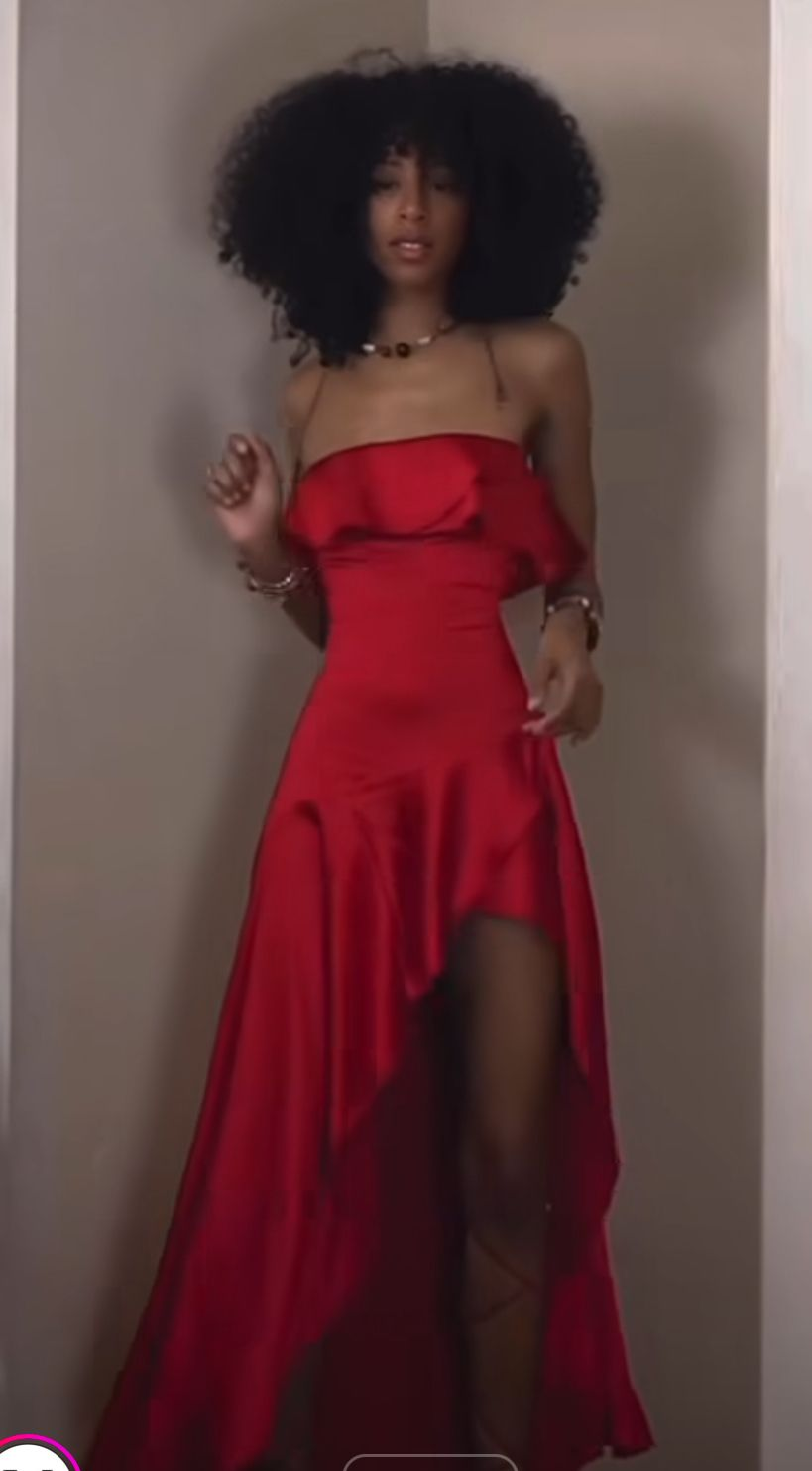 Rotes A-Linien-Geburtstagsoutfit aus Satin mit Rüschen, Ballkleid J7457