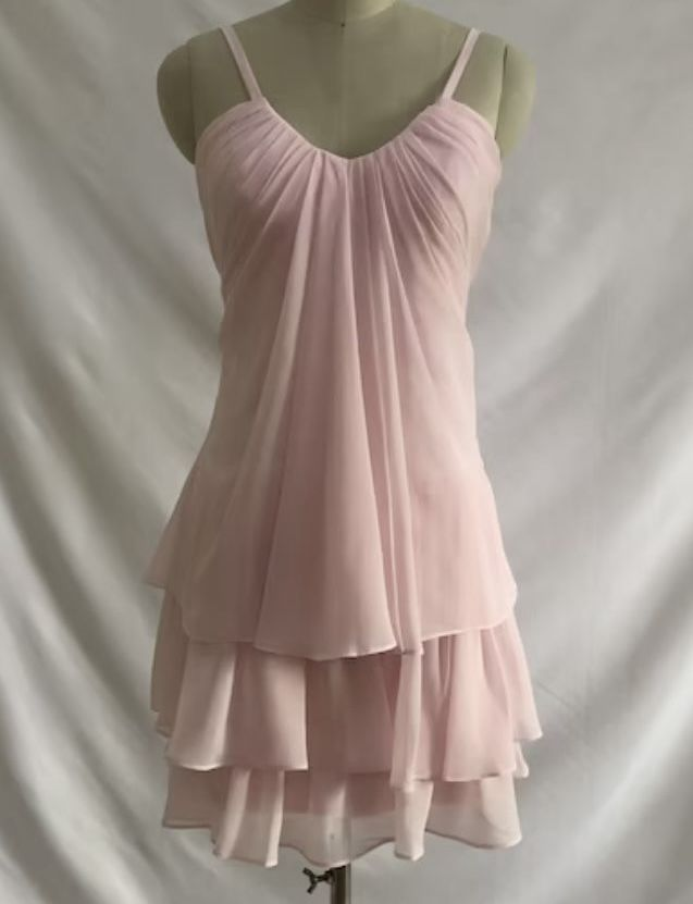 Rosa A-Linie Chiffon Geburtstagskleid Gestuftes kurzes Homecoming-Kleid J7487