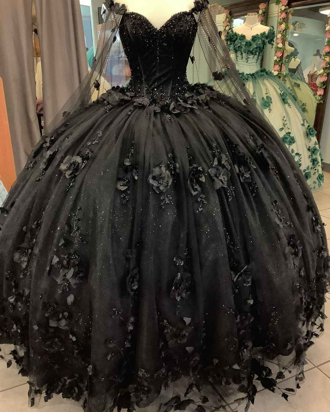 Robe de bal en tulle noir pour fête d'anniversaire Sweet 16 J3118