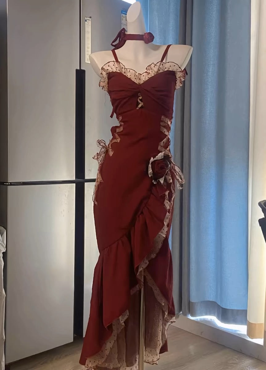 Robe de bal longue bordeaux à volants style sirène J3347
