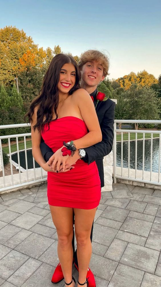 Robe de bal courte rouge sans bretelles, robe fourreau, robe de soirée J3397