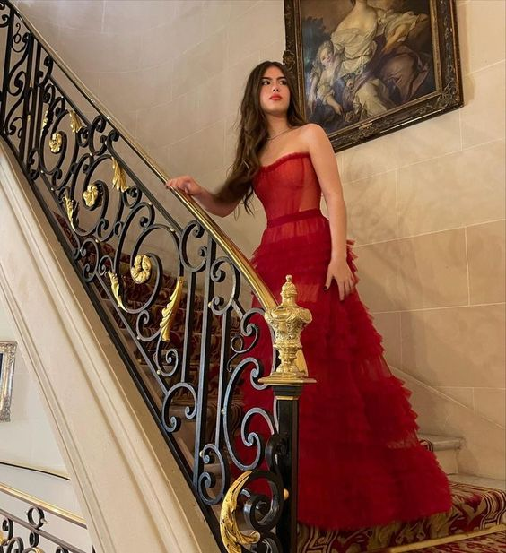 Robe de soirée longue bustier en tulle rouge, coupe trapèze, J3510
