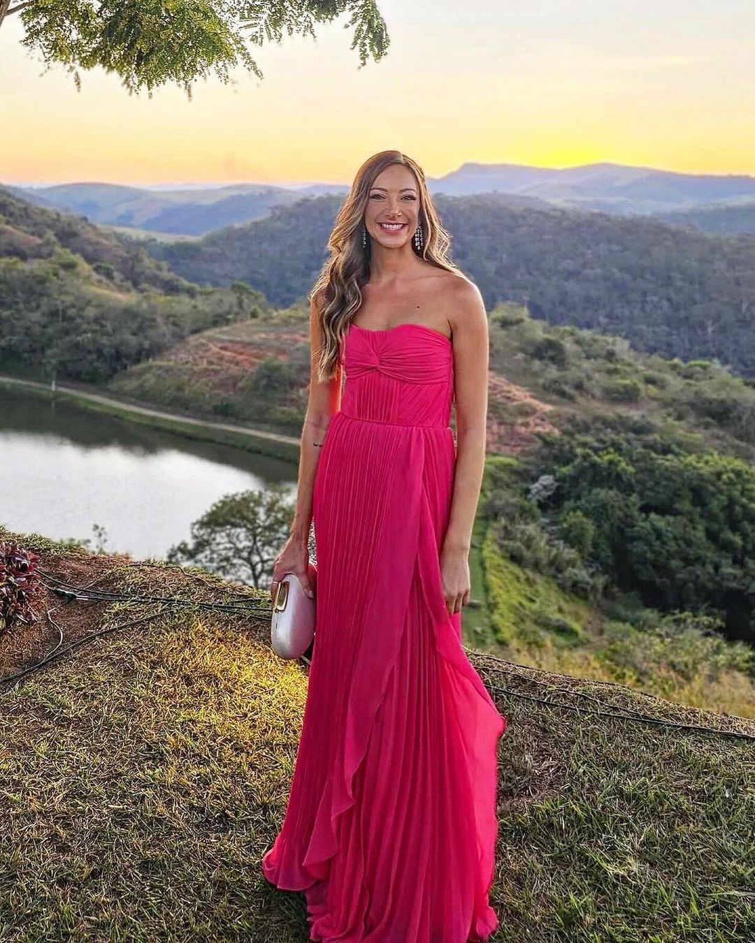 Robe de soirée longue bustier rose vif, coupe trapèze, J3577