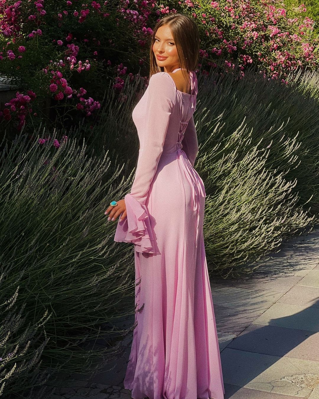 Robe de soirée longue rose style sirène à manches longues J3578