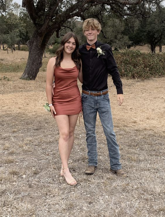 Braunes süßes Homecoming-Kleid mit Trägern, formelle Kleider J3720