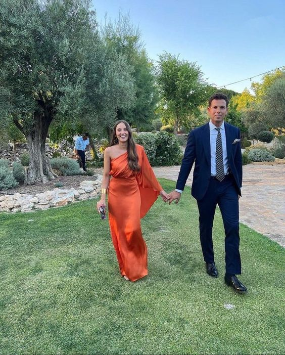 Robe de soirée longue orange brûlé à une épaule J3758