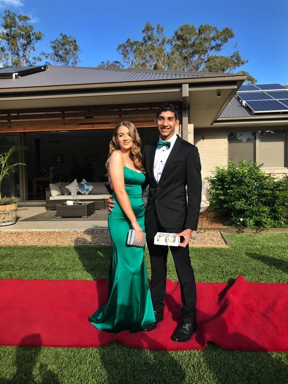 Robe de soirée sirène vert foncé dos nu J3782
