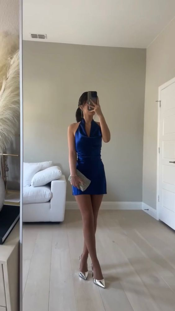Robe de bal courte bleu roi J3796