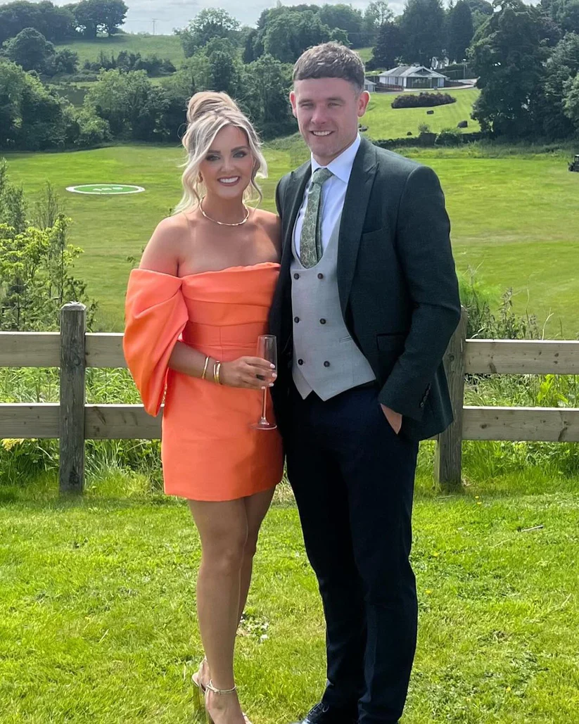 Oranges Etuikleid für Geburtstage, kurzes Homecoming-Kleid J4219