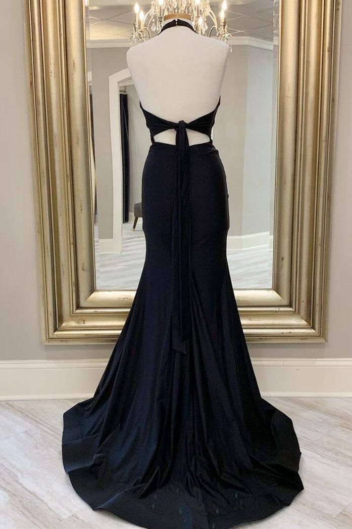 Robe de soirée longue noire style sirène à col licou J4380