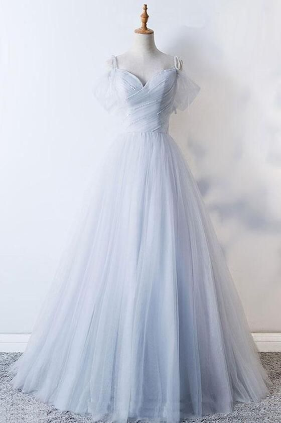 Robe de bal longue en tulle bleu à col en V et coupe trapèze J4407