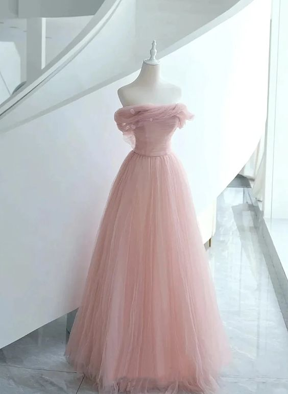 Robe de bal longue en tulle rose à épaules dénudées J4408