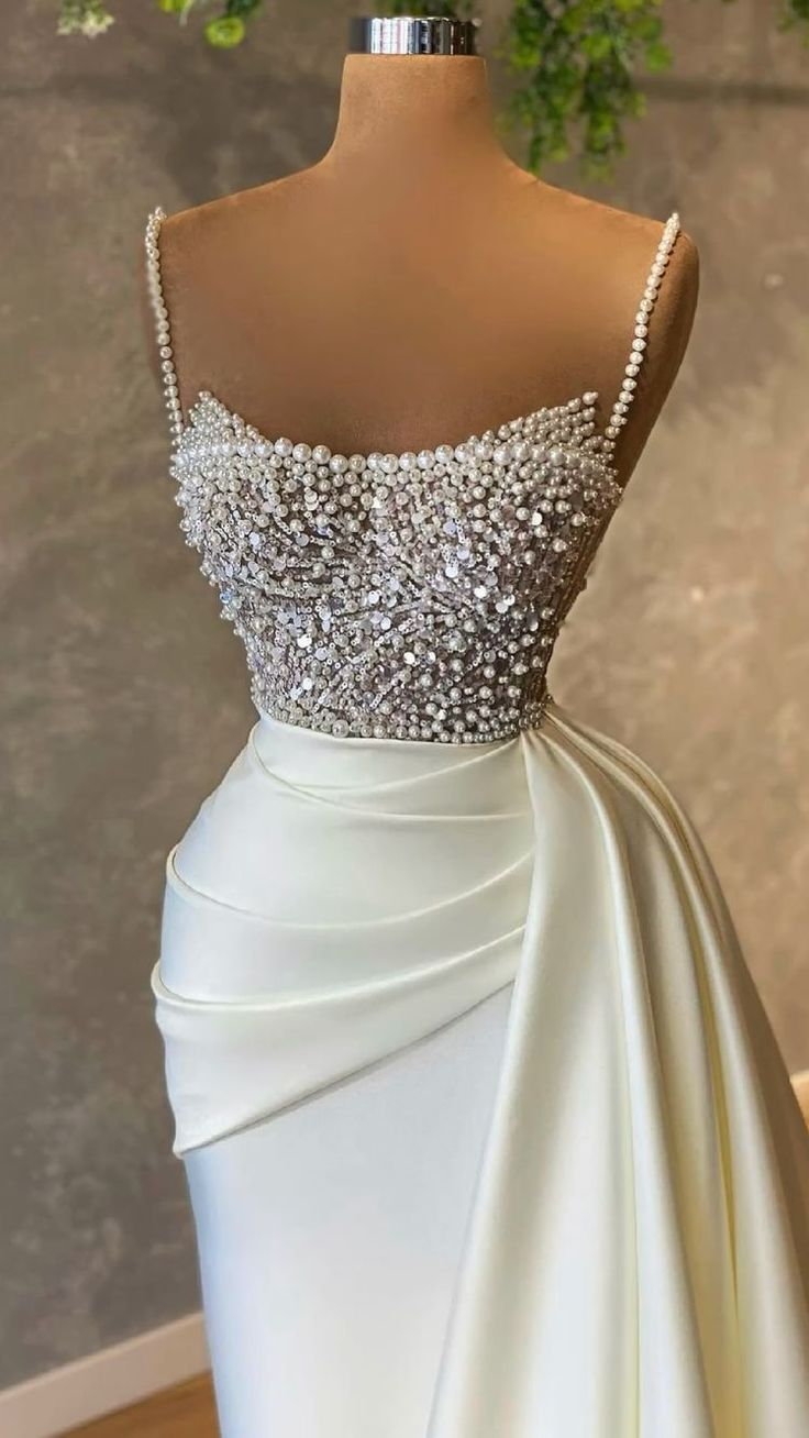 Spaghetti Straps Ivory Prom Dress Pearl Wedding Dress Formal Evening Gown J4420