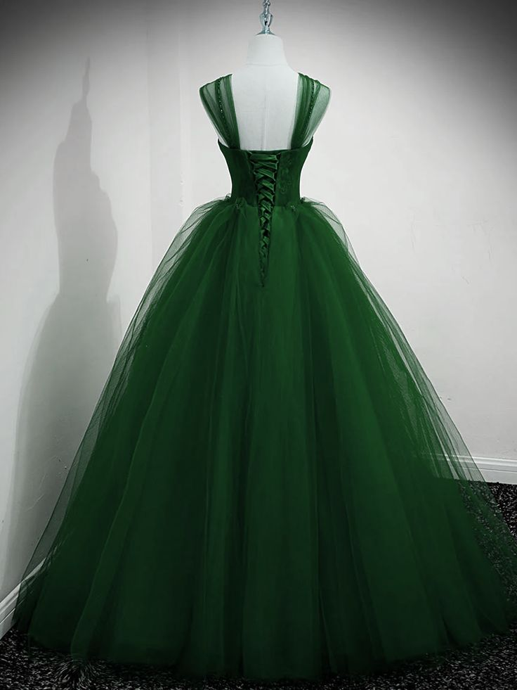 Robe de soirée longue en tulle vert coupe trapèze J4426