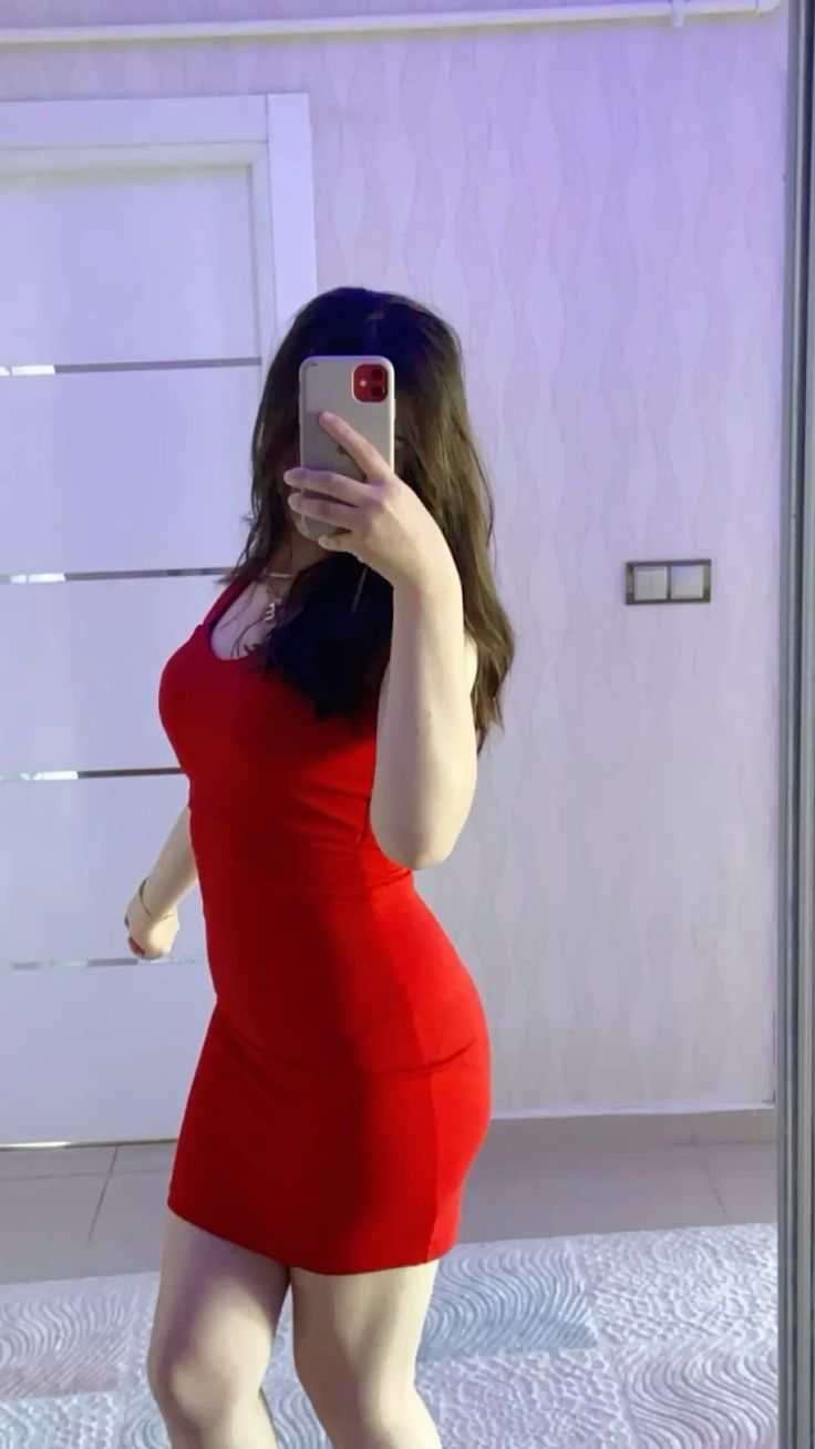Robe de bal courte fourreau rouge J4527