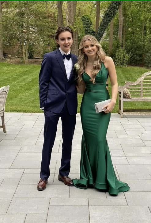 Robe de bal longue verte style sirène J4537