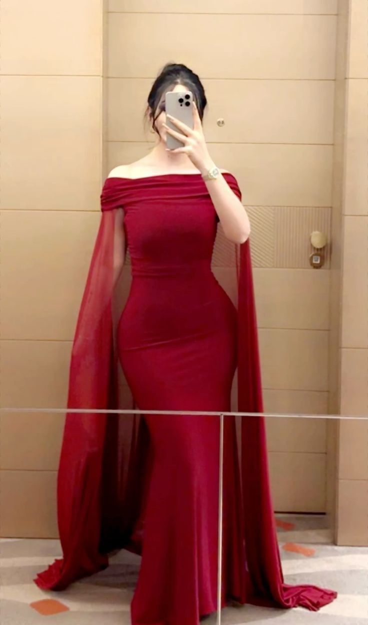 Robe de soirée sirène à épaules dénudées J4600