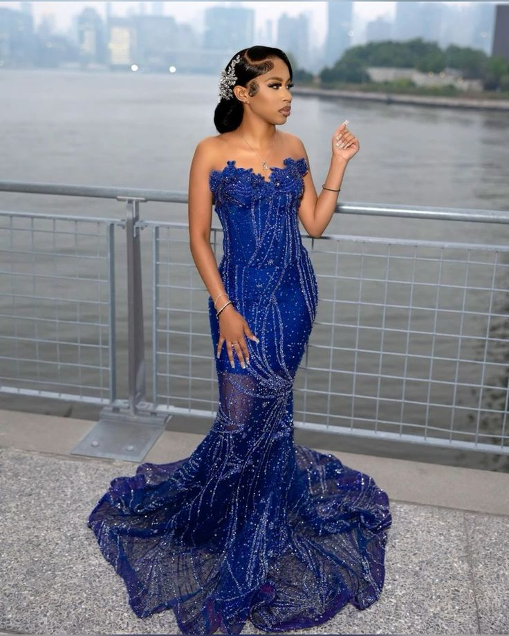 Robe de soirée longue sirène en dentelle bleu roi J4726
