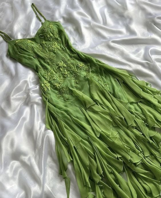 Robe de bal longue verte à bretelles spaghetti et volants, coupe trapèze, robe de soirée formelle J4737