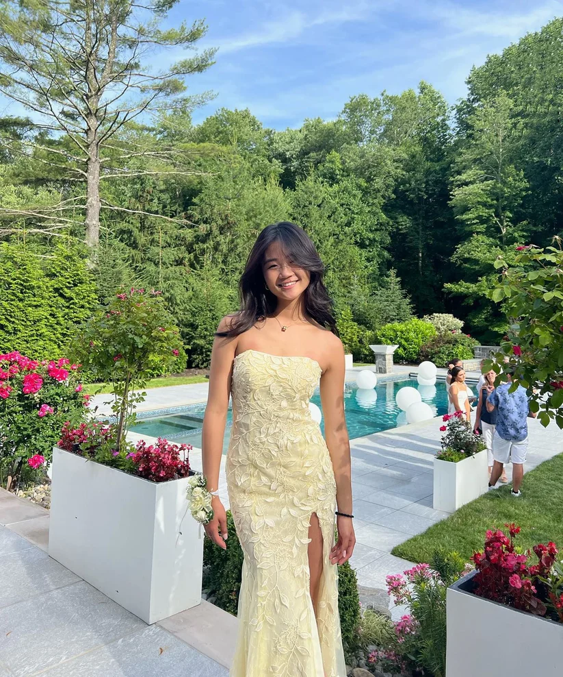 Robe de bal longue en dentelle jaune avec fente, sans bretelles, style sirène, J4870