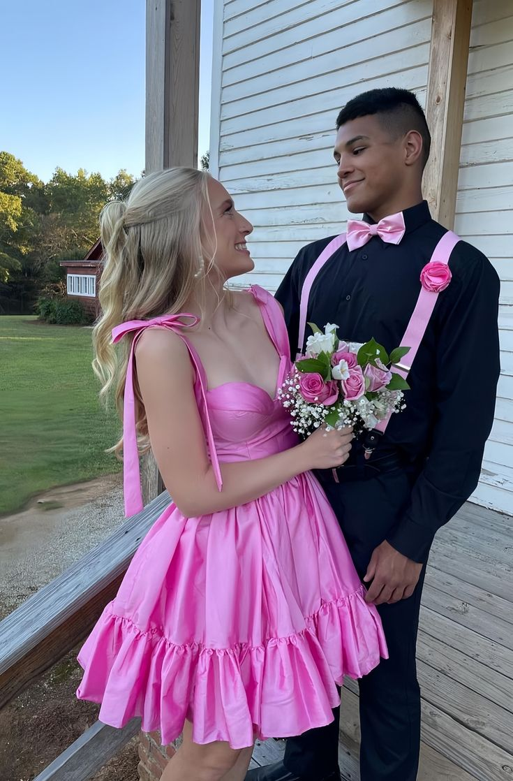 Robe de soirée courte rose pâle coupe trapèze J4908