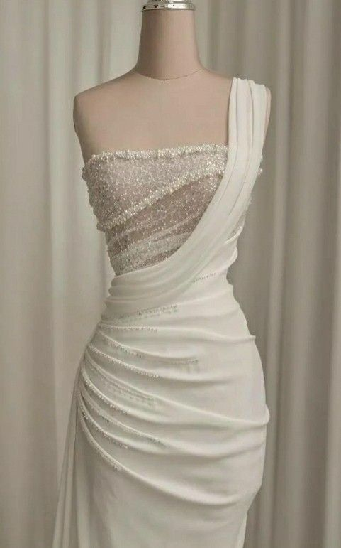 Robe de bal longue fourreau ivoire en mousseline de soie J4988