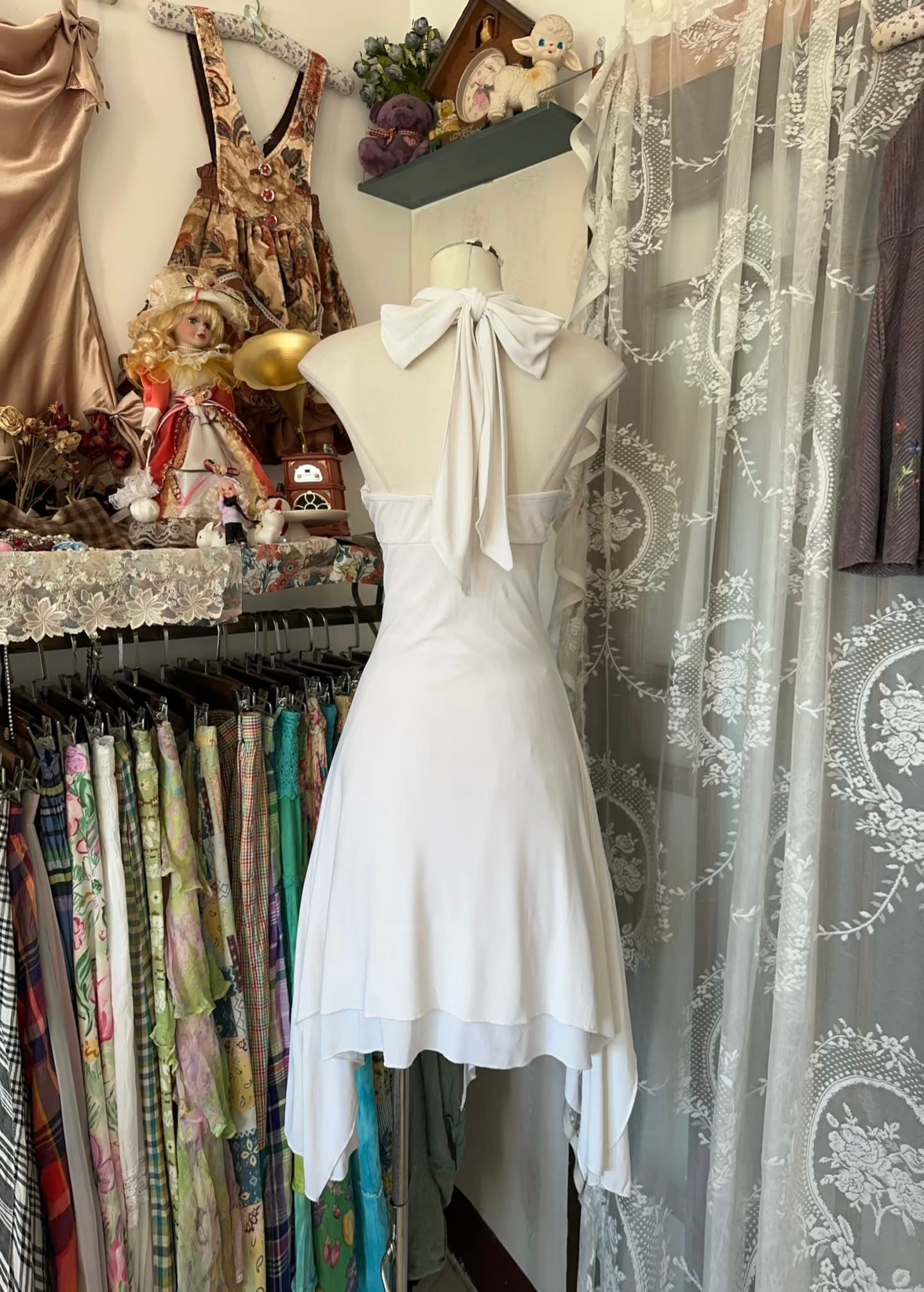 Halter A Line White Short Prom Dress Vintage Ruffle Formal Dress J5019