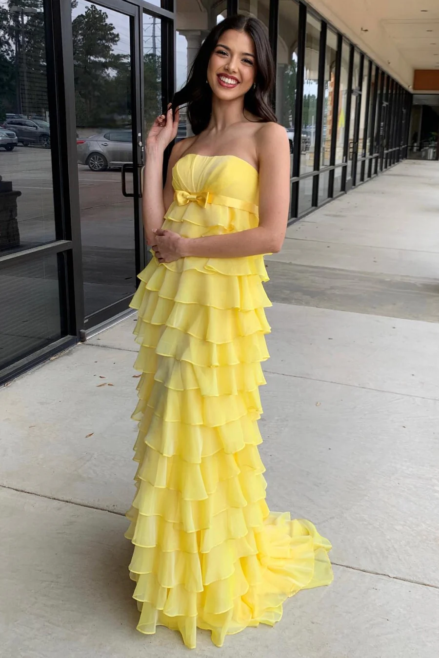 Robe de bal longue bustier coupe trapèze à volants J5125
