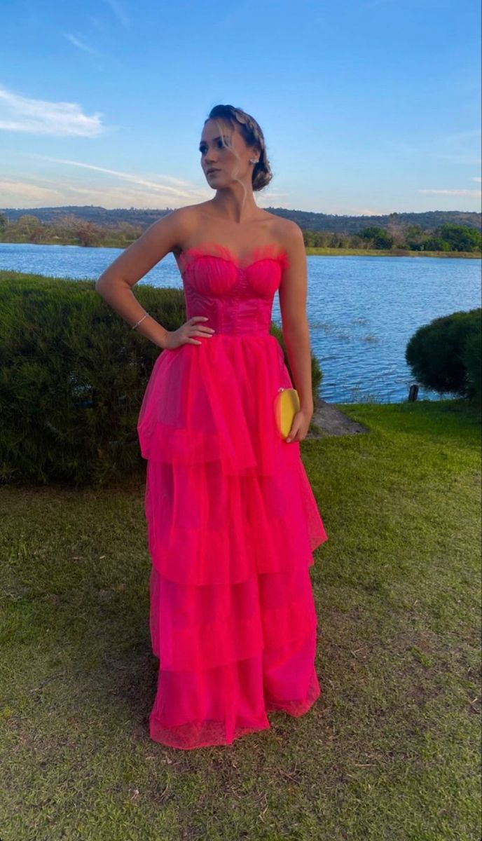 Robe de bal longue bustier rose vif en tulle J5269