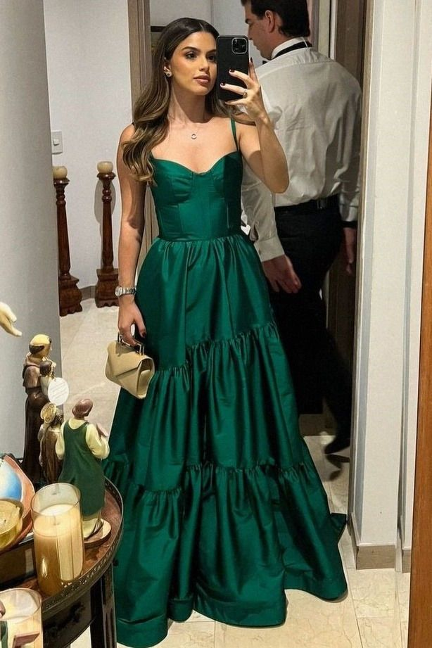 Robe de soirée longue verte à bretelles trapèze J5349