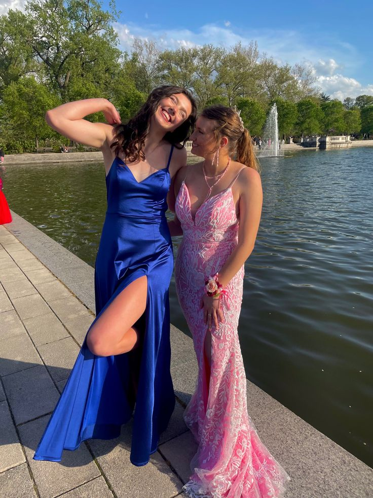 Spaghettiträger Königsblaues Ballkleid mit Schlitz Formales Partykleid J5373