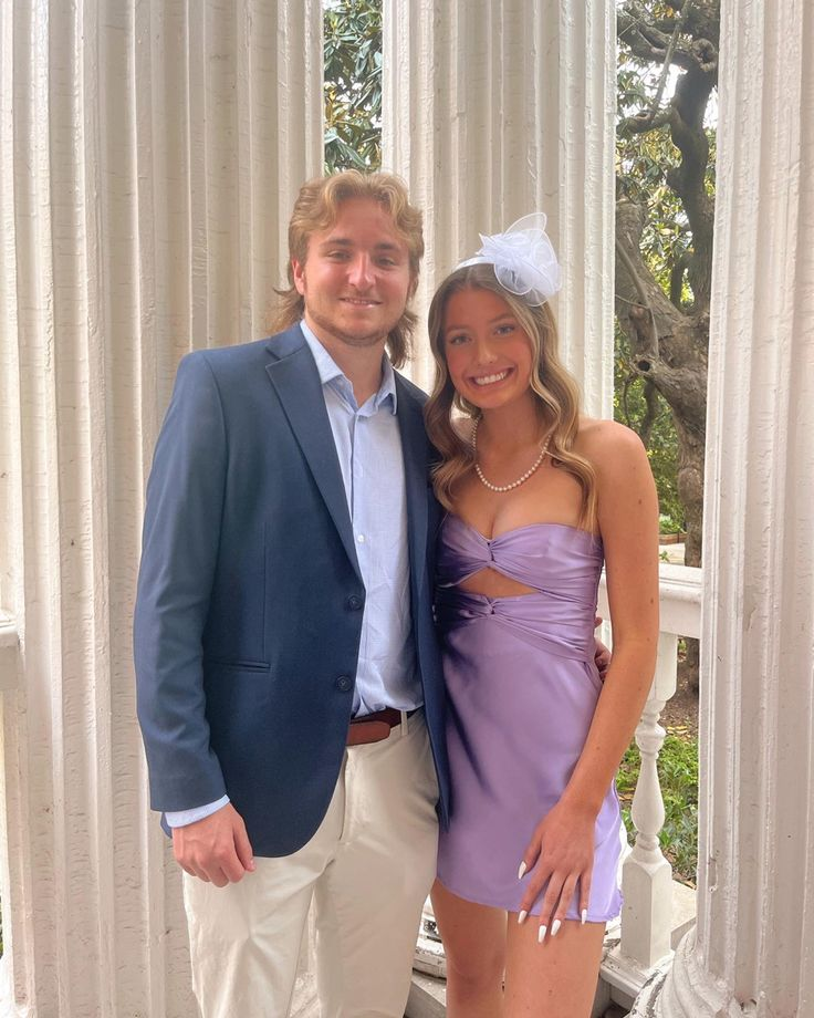 Trägerloses, hellviolettes, kurzes Ballkleid für die Heimkehr J5392