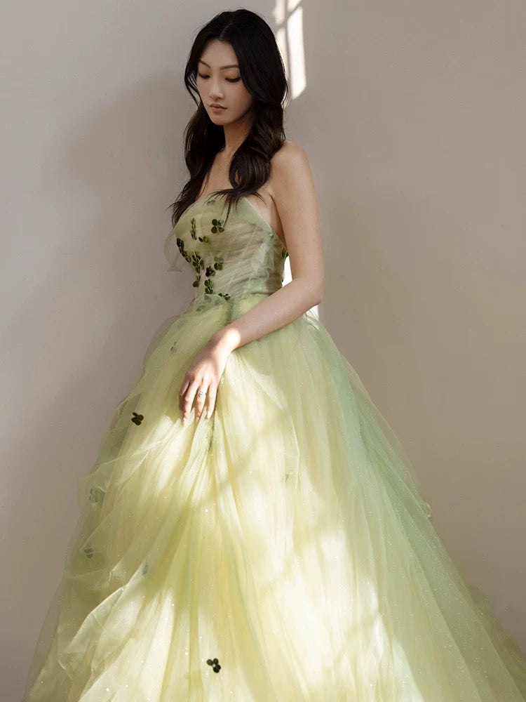 Trägerloses grünes A-Linien-Ballkleid, langes formelles Partykleid J5532