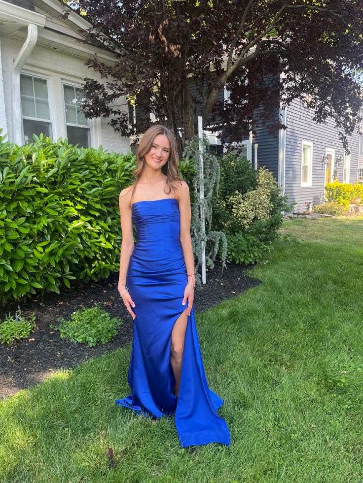 Robe de soirée longue bleu roi style sirène fendue J5658