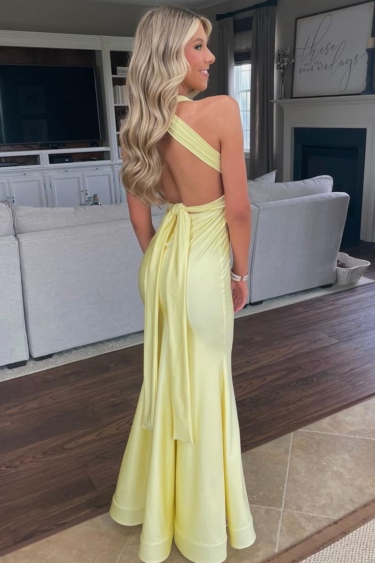 Robe de bal longue jaune à col en V et dos nu style sirène J5793