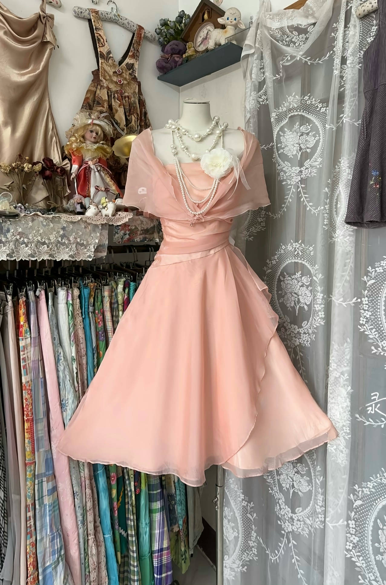 Robe de bal courte pêche modeste coupe trapèze J6698