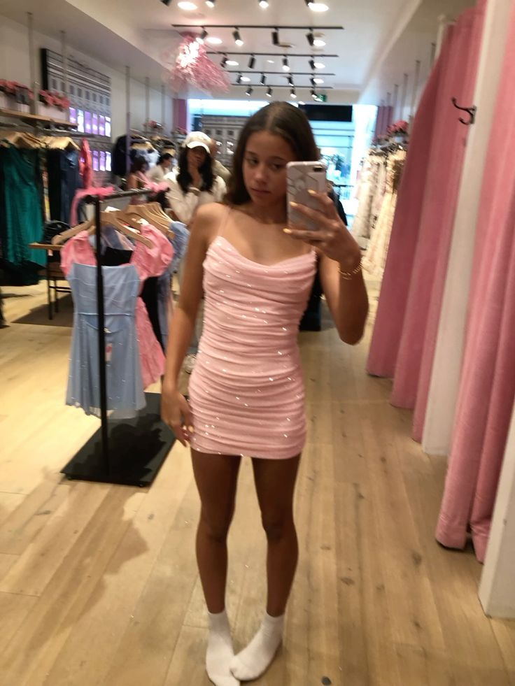 Robe courte rose à bretelles spaghetti pour anniversaire, remise de diplôme, J6705