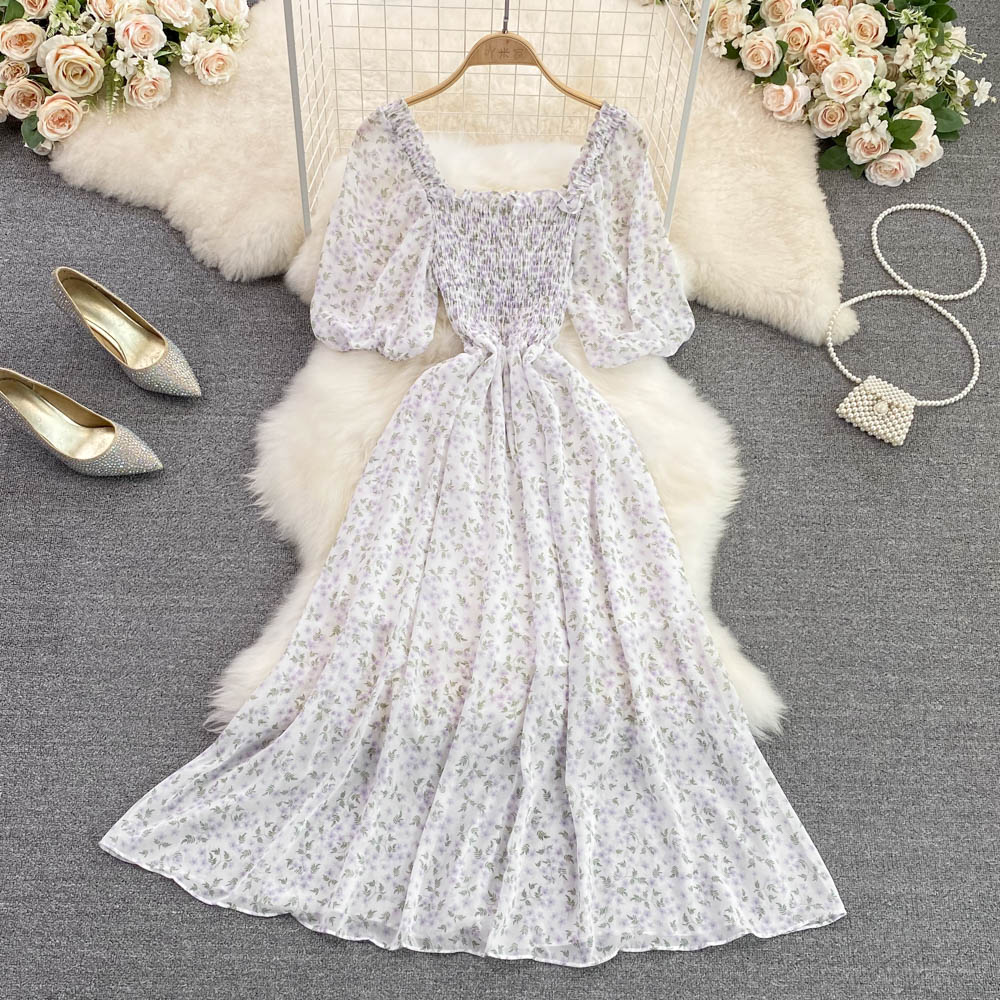 Sommerkleid in A-Linie mit Blumen-Chiffonrock mit quadratischem Ausschnitt 903