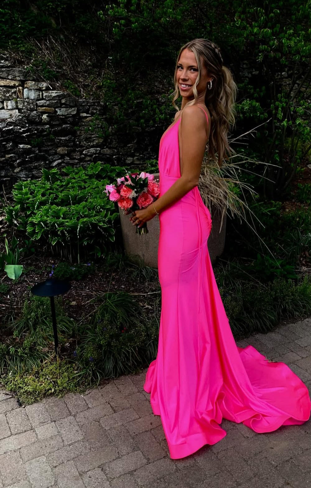 Robe de soirée longue sirène rose vif dos nu, robe de soirée sexy J7970